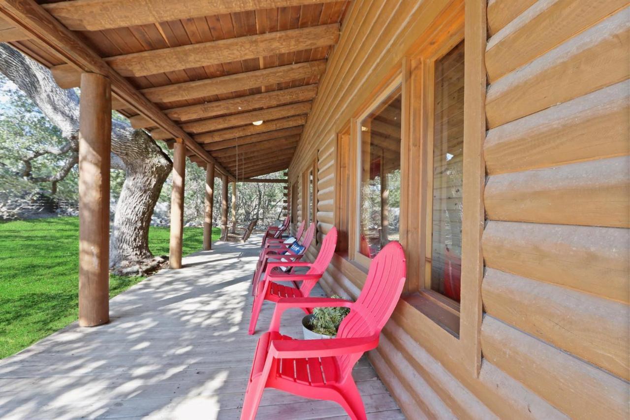 Wimberley Log Cabins Resort And Suites- Unit 3 Екстер'єр фото