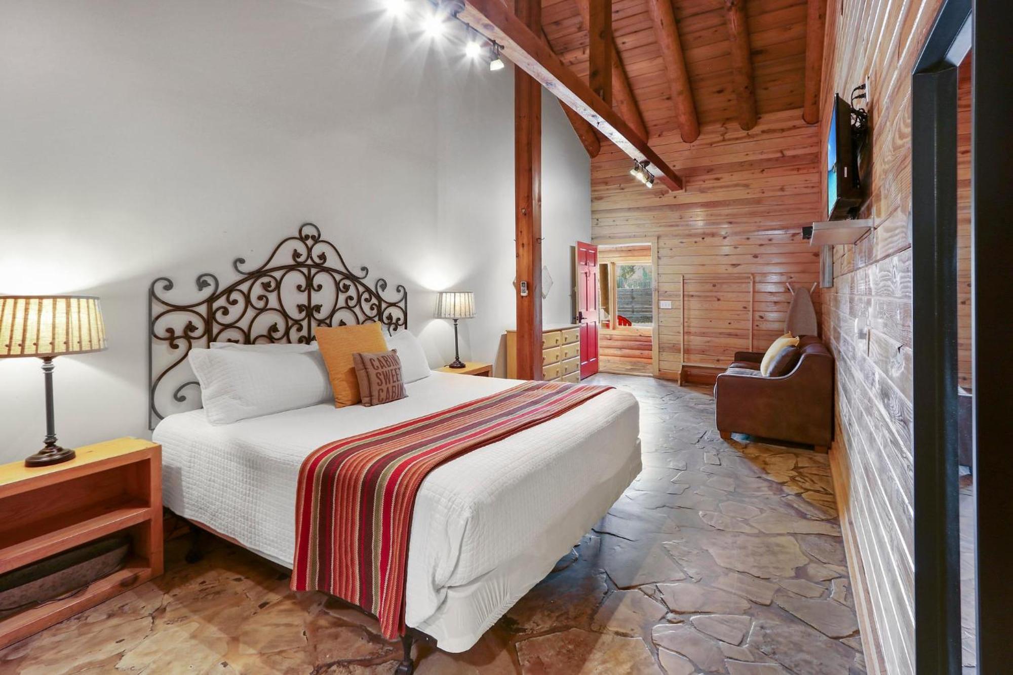 Wimberley Log Cabins Resort And Suites- Unit 3 Екстер'єр фото